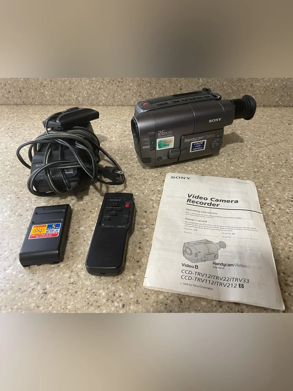 Sony Handycam Vision CCD-TRV22 NTSC Video 8 8mm 26x Digital Zoom Tested Works